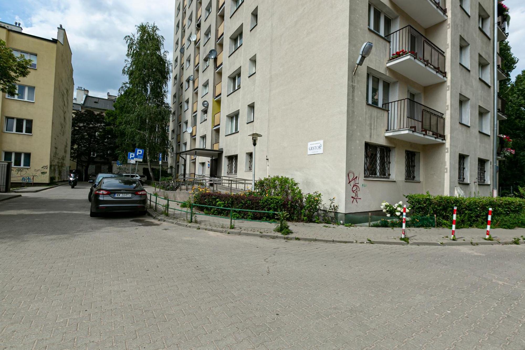 Twarda 56a - Better * Warsaw
